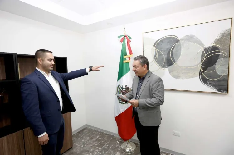 Designan a Manuel Guillermo Cañez como director de Becas y Crédito Educativo