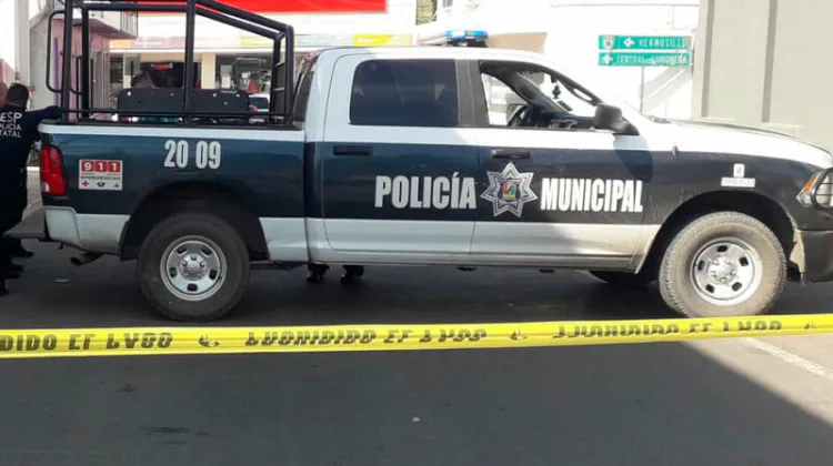 Investigan muerte de hombre en plaza Miguel Hidalgo