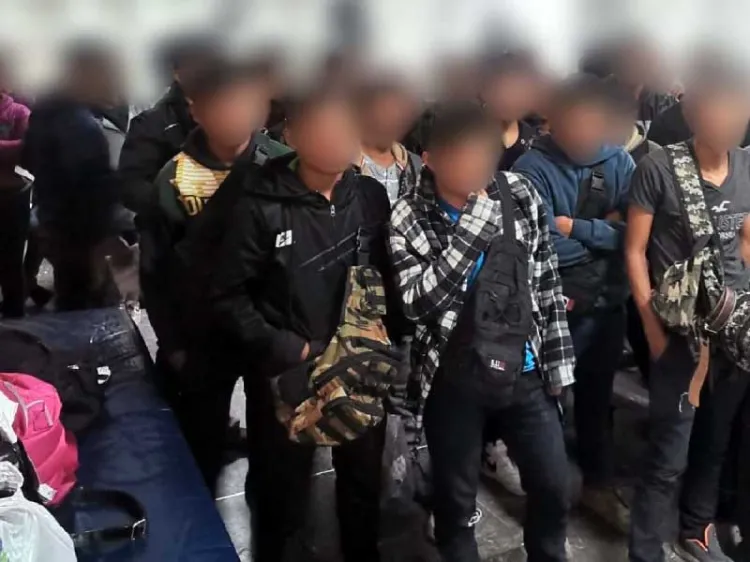 Rescatan en Chihuahua a 67 migrantes; la mayoría menores no acompañados