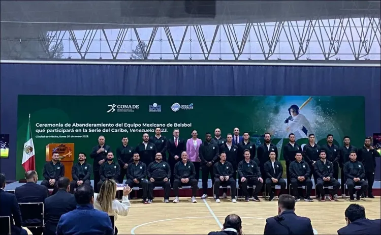 Cañeros reciben Bandera