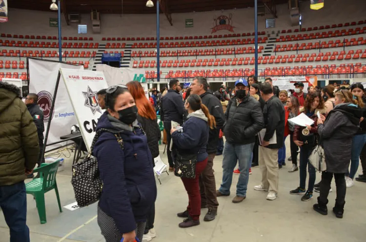 Realizan Décima Feria del Empleo en Nogales