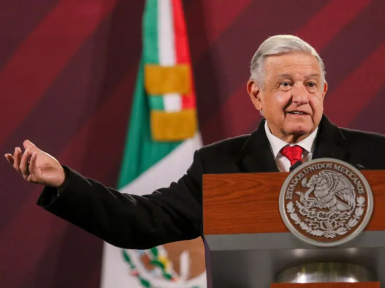 Explica AMLO por qué Cuauhtémoc Cárdenas no está en su gobierno