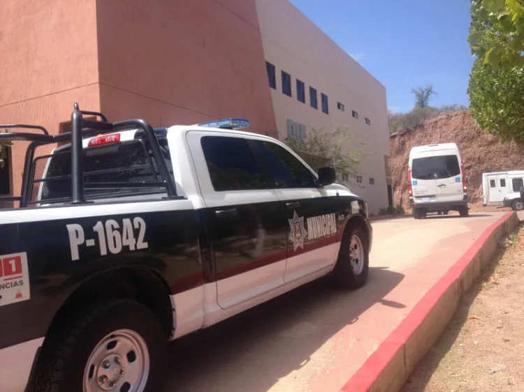 Escapa de su casa tras agresiones de su padrastro