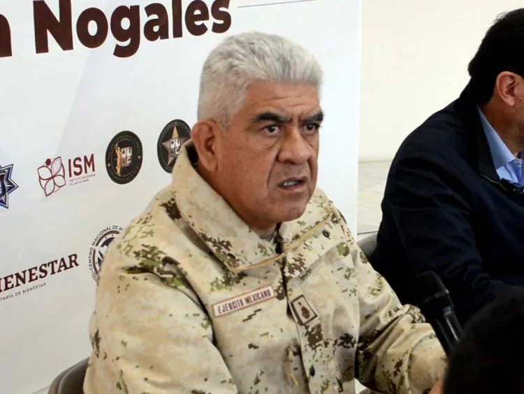 Afirma general militar personal armado de la CFE