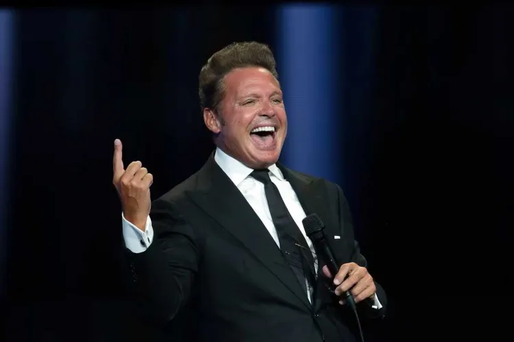 Anuncia Luis Miguel su regreso a los escenarios