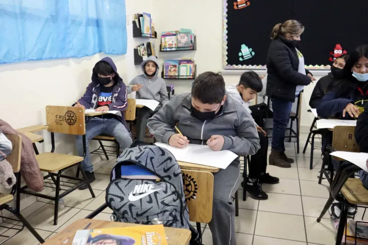Prevalece ausentismo en clases ante bajas temperaturas