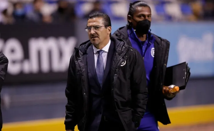 Sigue drama en Cruz Azul