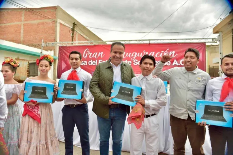 Inauguran Casa del Estudiante Sonorense