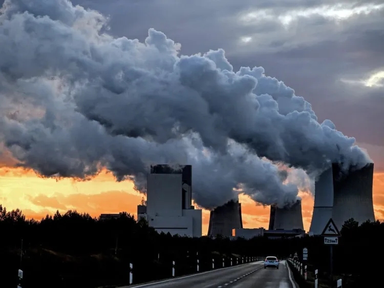 Aumentaron emisiones de CO2 en 2022