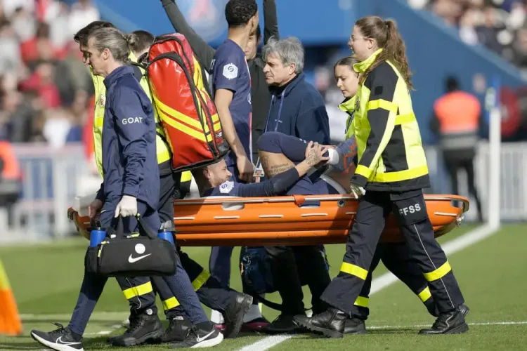 Neymar pierde resto de la Liga