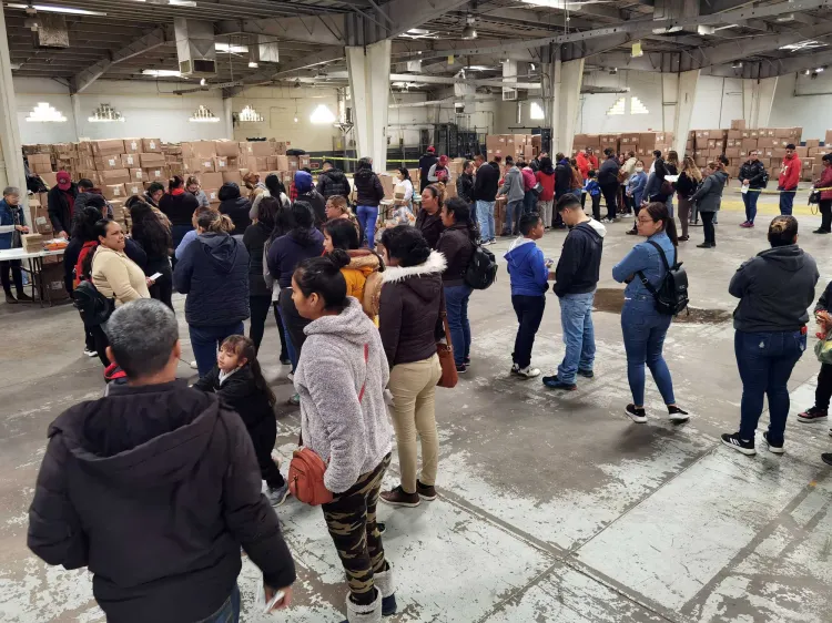 Inicia entrega de uniformes en esta frontera