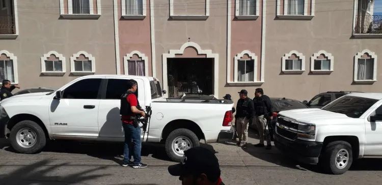 Realizan cateo en edificio