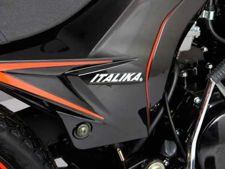 Se llevan motocicleta frente a domicilio del propietario