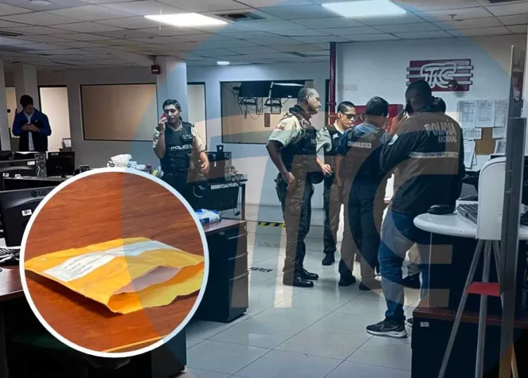 Estalla artefacto en USB que recibió periodista en Ecuador