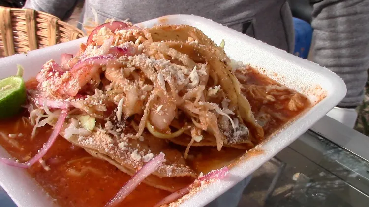 Popularizan nogalenses tacos de ‘engaño’
