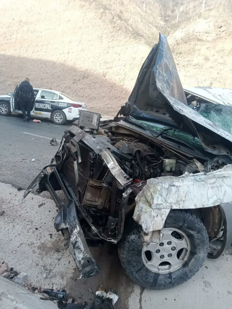 Revelan identidad de hombre fallecido en volcamiento