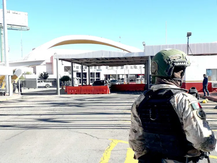 Impide GN cruzar a estadounidense a EU en estado de gravedad