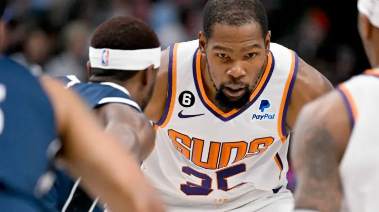 Durant debuta en Phoenix