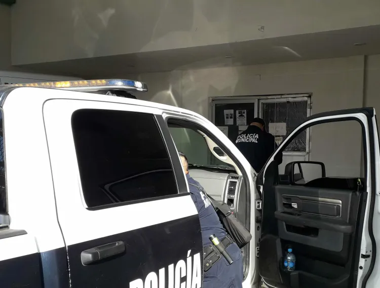 Le hacen ‘bolita’ y queda inconsciente; menor es trasladado a hospital