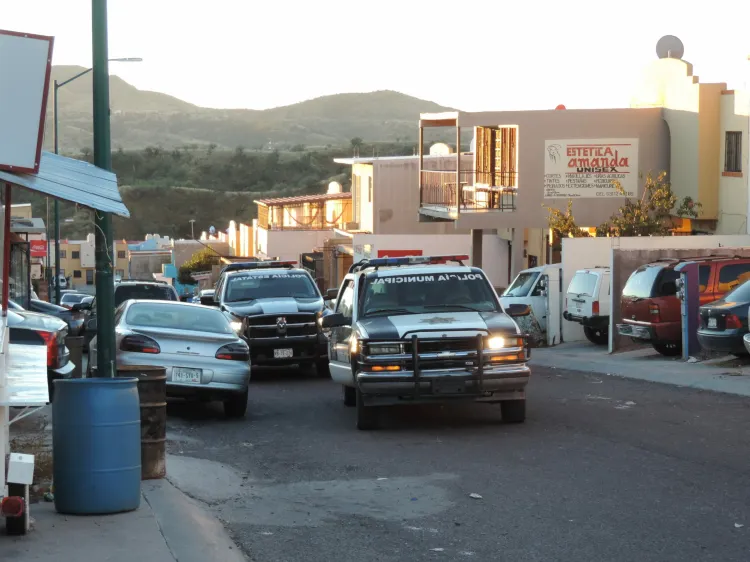 Agrede y amenaza de muerte a su hermana