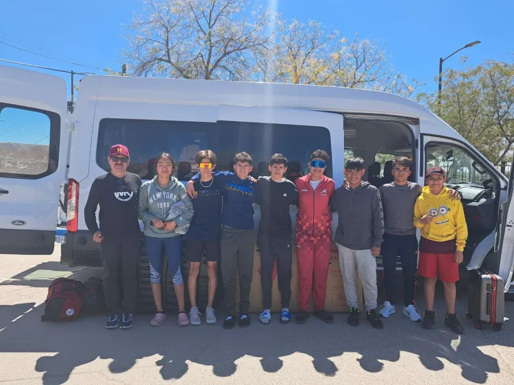 Ocho nogalenses a Monterrey