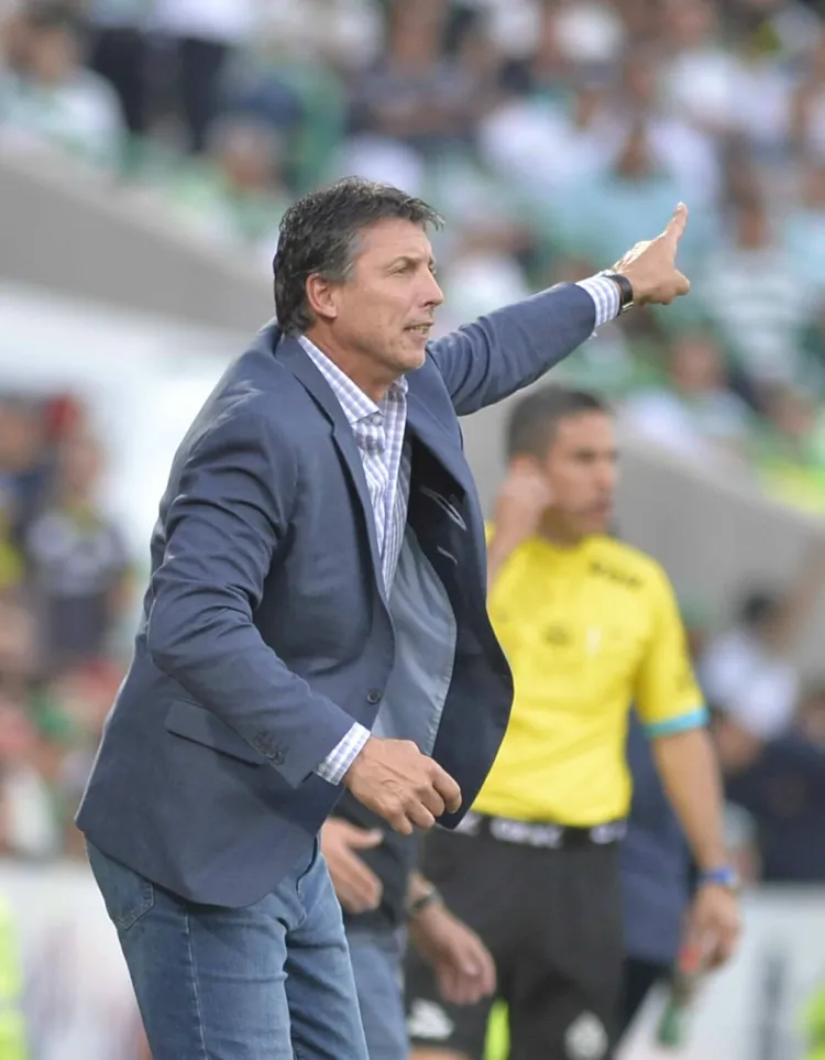 Asume Siboldi mando en Tigres