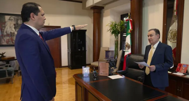 Adolfo Salazar es nuevo secretario de gobierno