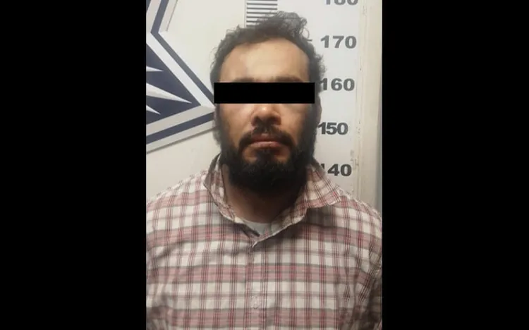 Detienen a sujeto intentando allanar vivienda