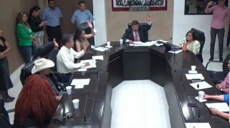 Pausan dictaminación de 3 de 3 contra la violencia a mujeres