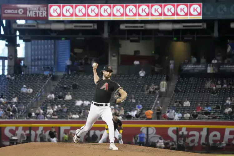 Gallen guía a D'backs