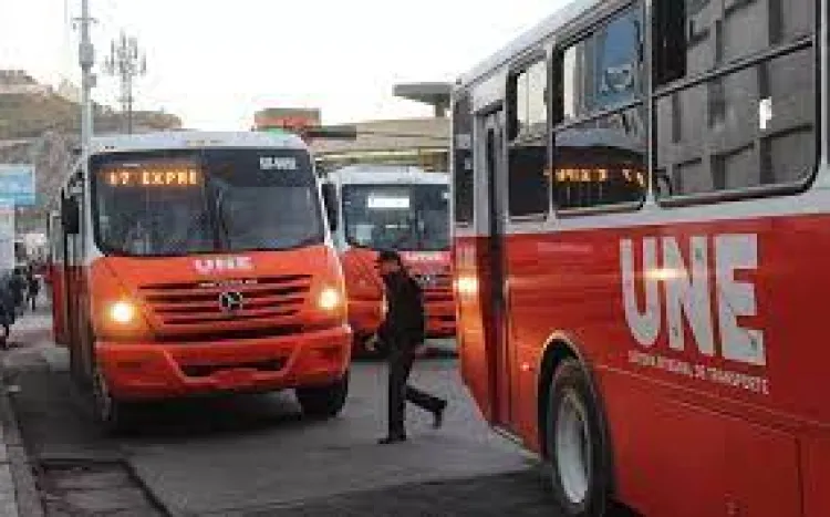 Llaman a choferes a cumplir con encendido de aires