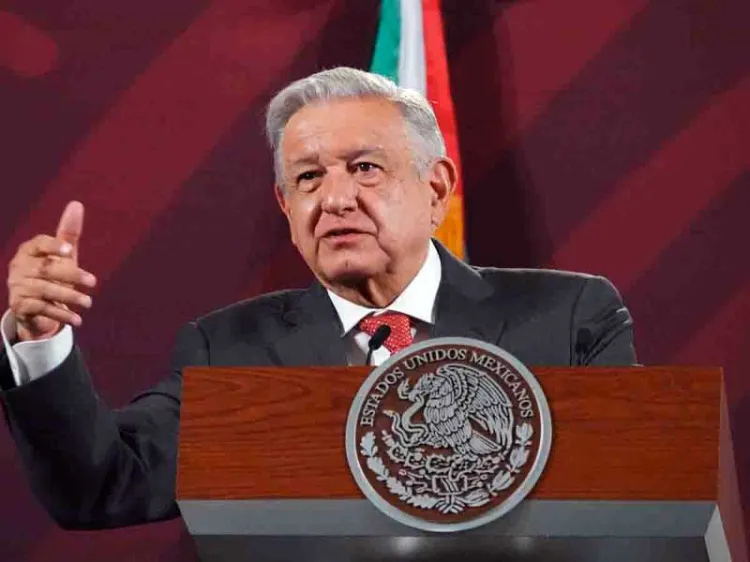 Trata AMLO temas de migración y seguridad con asesora de CB