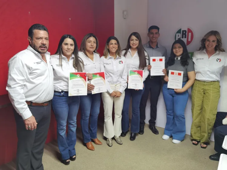 Sylvana Beltrones toma protesta a Secretaría de Gestión Social