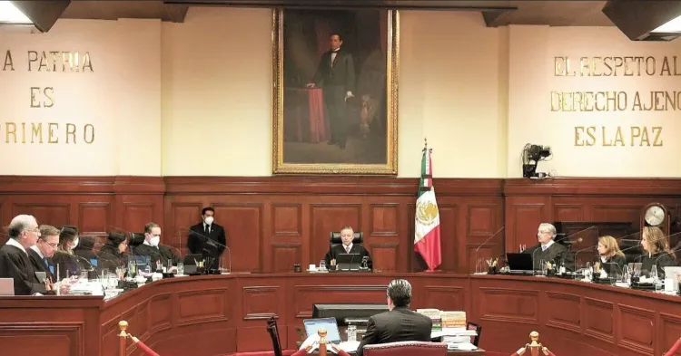 Planea AMLO que ciudadanos elijan a ministros con reforma