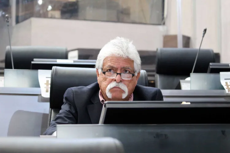 En contra diputado Gutiérrez por proceso del Istai