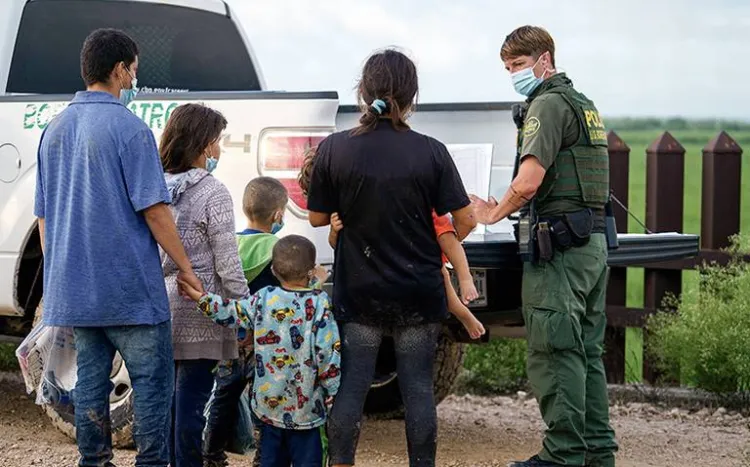 Presenta SRE acuerdo en defensa de mexicanos en EU