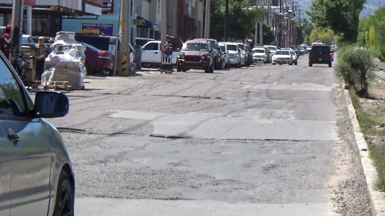 Agradecen comerciantes ser tomados en cuenta en trabajos de la Ruiz Cortines