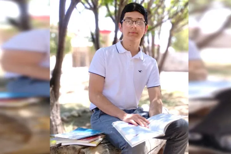 Gana alumno de Cecyte concurso regional