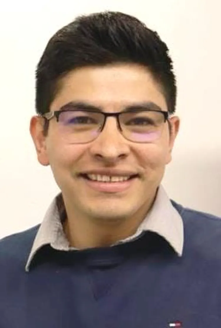 Dignificar al PolicíaEsta de considerar la observación que hace el Director Administrativo de Seguridad Publica, Dante Noel Talavera Nieblas, al resaltar el objetivo del gobierno de la ciudad, de dignificar el trabajo y buen  desempeño de los elementos de Seguridad Pública.La referencia del funcionario pareciera encamina a reconocer la propuesta del Alcalde para ampliar la disposición presupuestaria del Ayuntamiento para la promoción de mejores estadios de bienestar para las y los Policías y sus