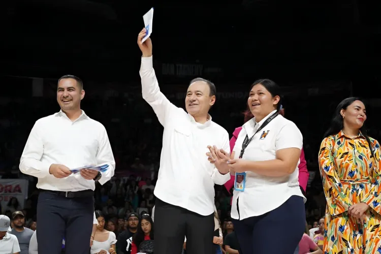 Encabeza ADM entrega de becas del programa “Sonora de Oportunidades”