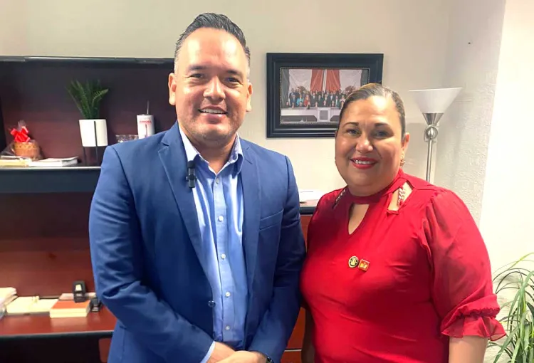 Atiende Leticia Calderón solicitud de productores locales