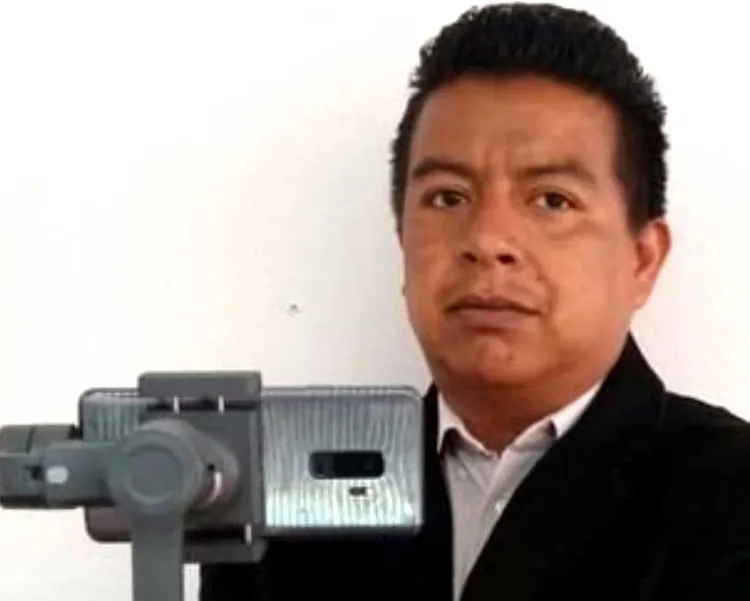 Balean vivienda de reportero en Puebla