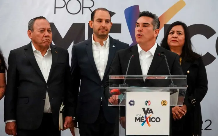 Firma oposición alianza para 2024; ofrecen a un solo candidato