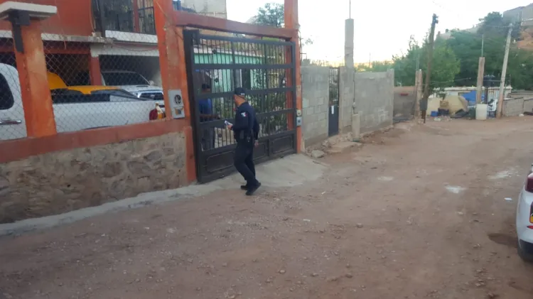 Recorren policías calles, buscan acercamiento con comunidad