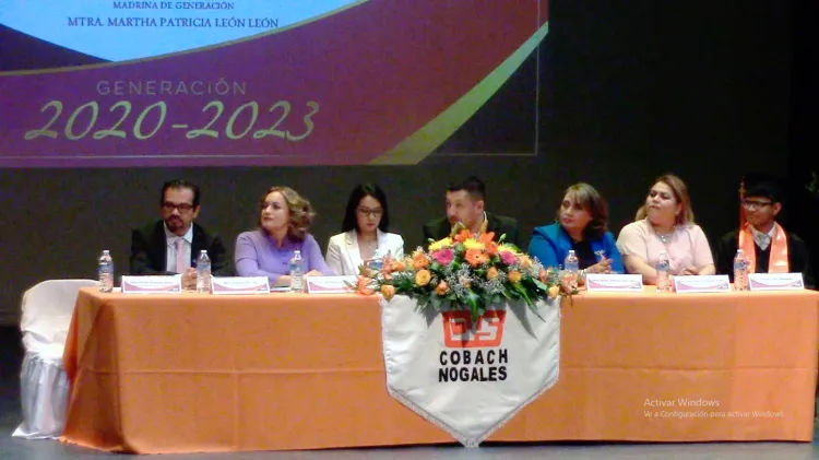 Gradúan 254 alumnos del Cobach