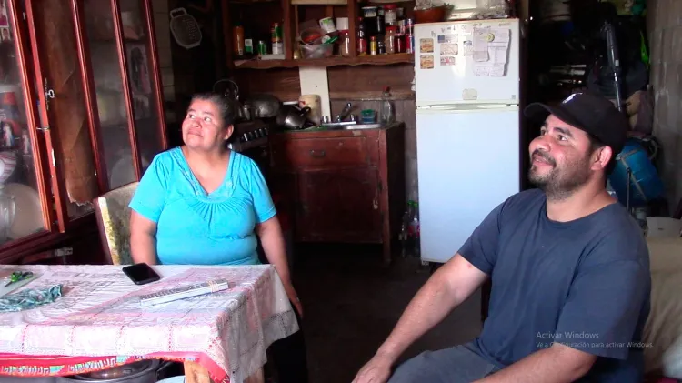 Busca trabajo Juan de Dios para mantener a su mamá