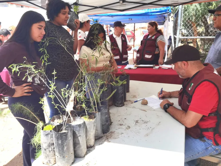 Llevan ‘Jornadas en tu Colonia’ a Las Torres