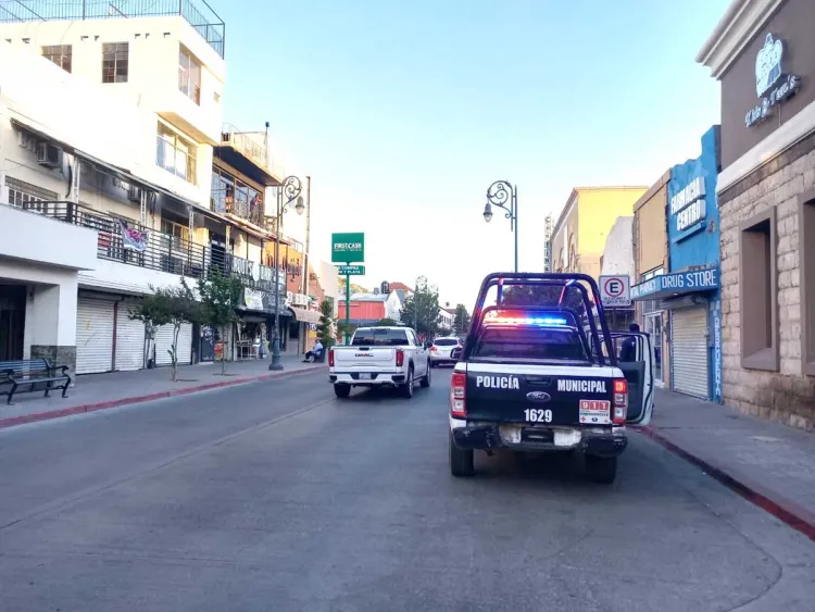 Amenaza y agrede a dentista un cliente