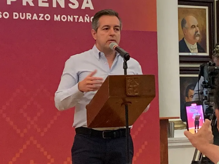 Pasa Omar Del Valle de Hacienda a Sidur