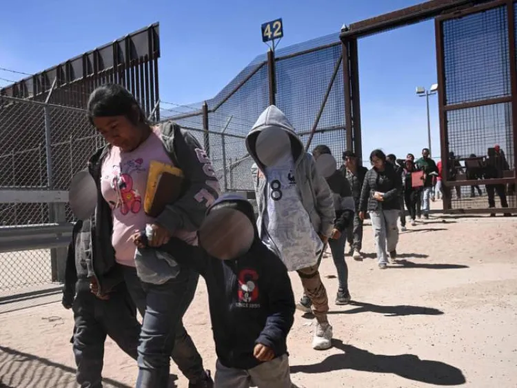 Dan luz verde a Biden para cambiar reglas de ley de migración